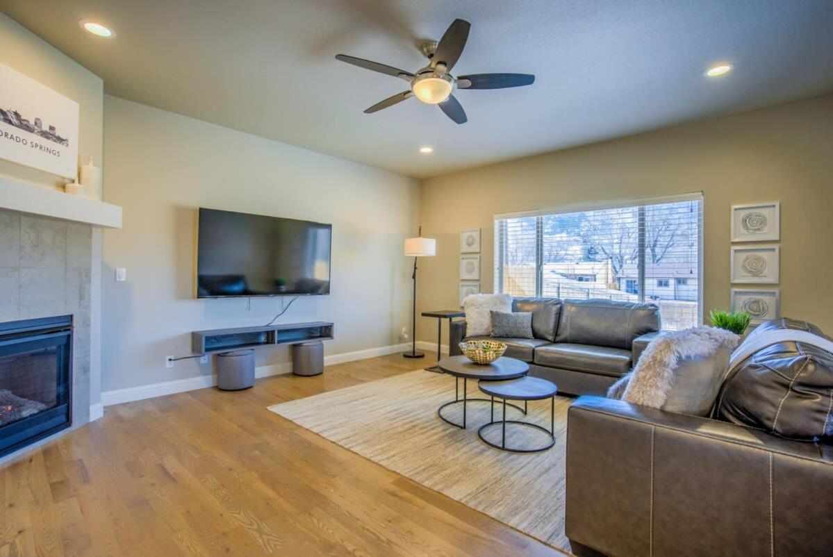 4Bd Westside Vacation Home W Space & Flexibility Colorado Springs Exterior photo